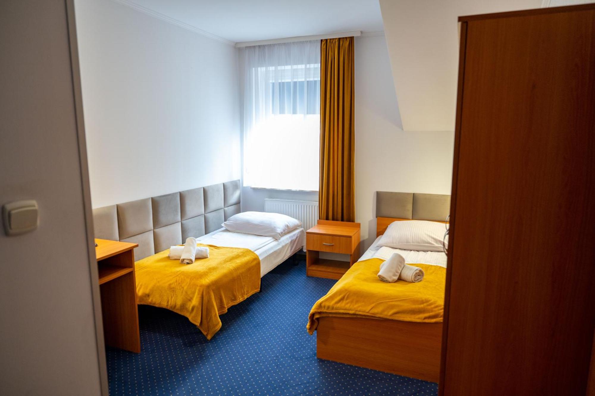 Hotel Duet Chełm Exterior foto