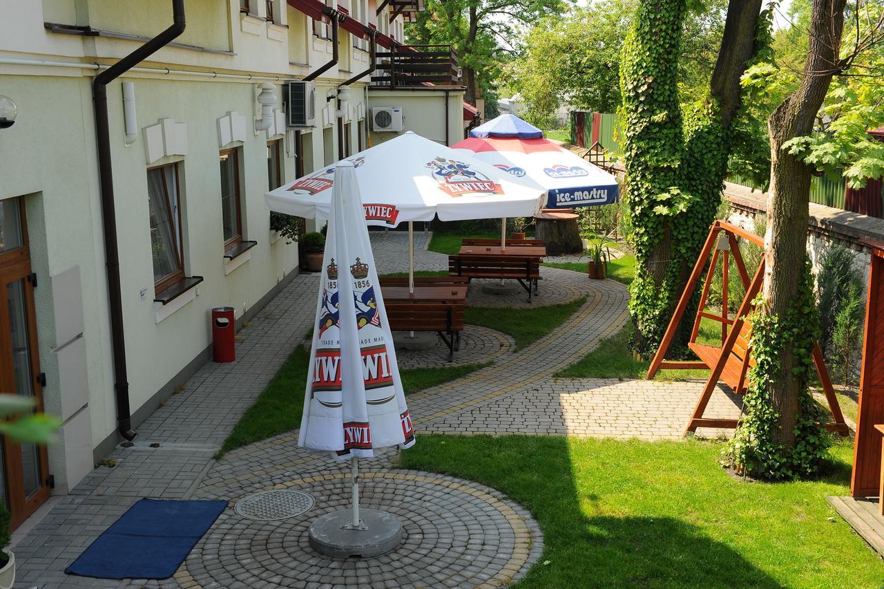 Hotel Duet Chełm Exterior foto